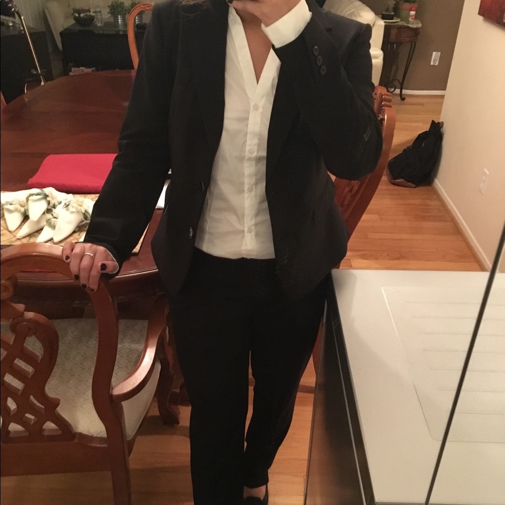 H&M Suit Set - Picture 7 of 7